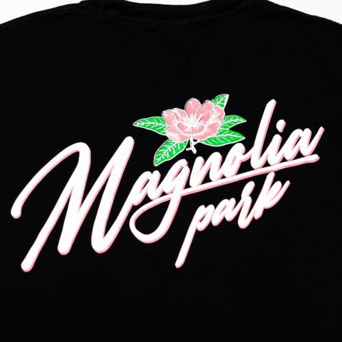 the magnolia park magnolia flower tee black 218620