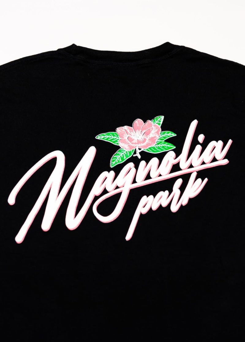 the magnolia park magnolia flower tee black 218620